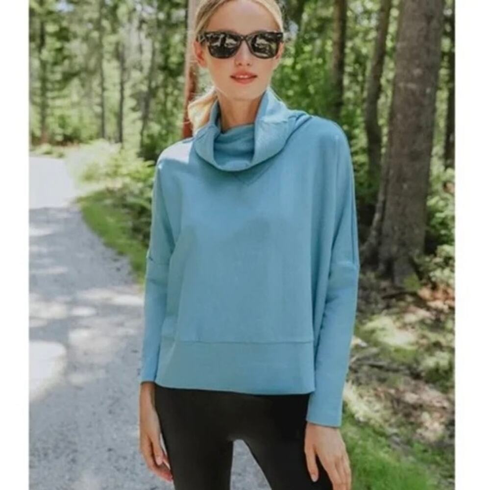 Tuckernuck Rollins Funnel Neck Top Blue Rib Knit Size Small